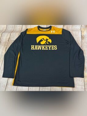 Mens Under Armour Iowa Hawkeyes Performance Longsleeve Loose Heatgear Shirt 2XL